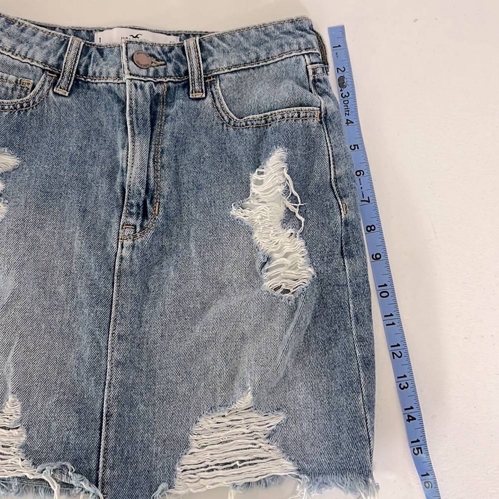 Hollister Ultra High-Rise Denim Jean Skirt Sz 1 Distressed - Picture 7 of 7